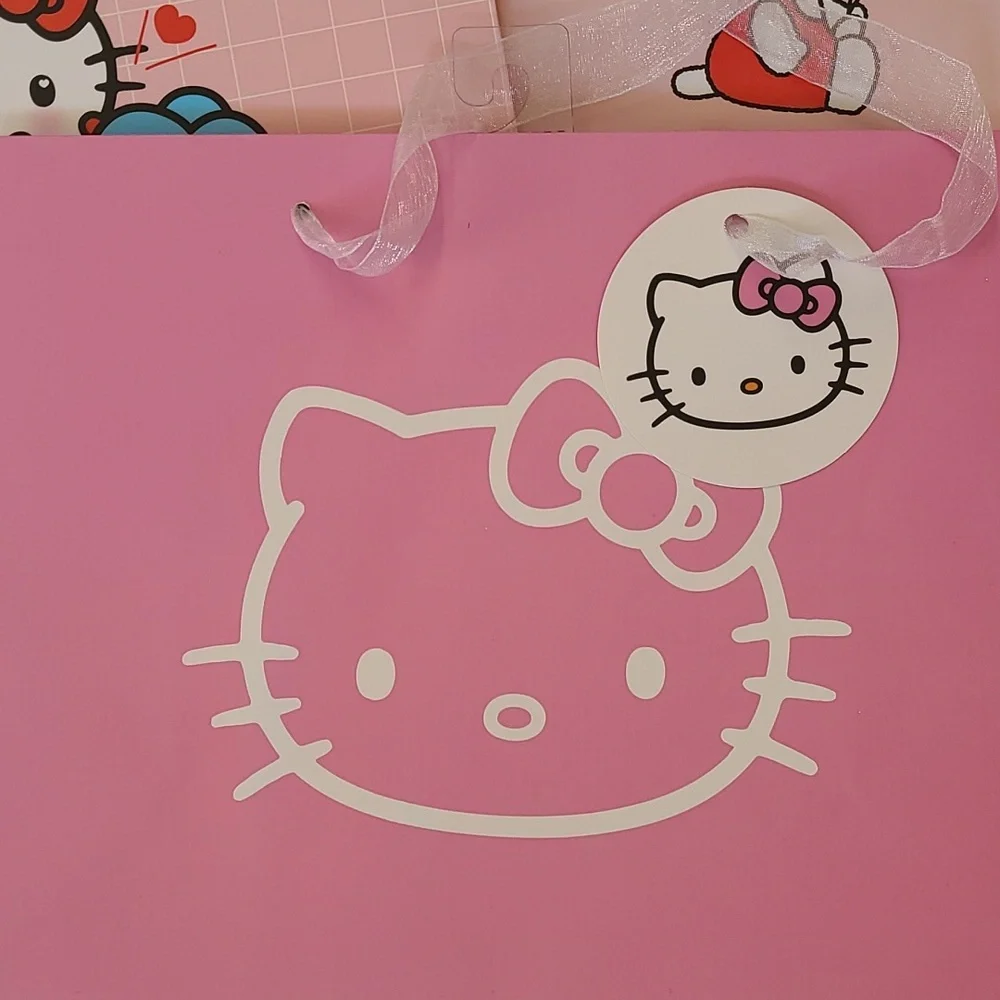 Hello Kitty Valentine's Day Gift Bag Set ❤